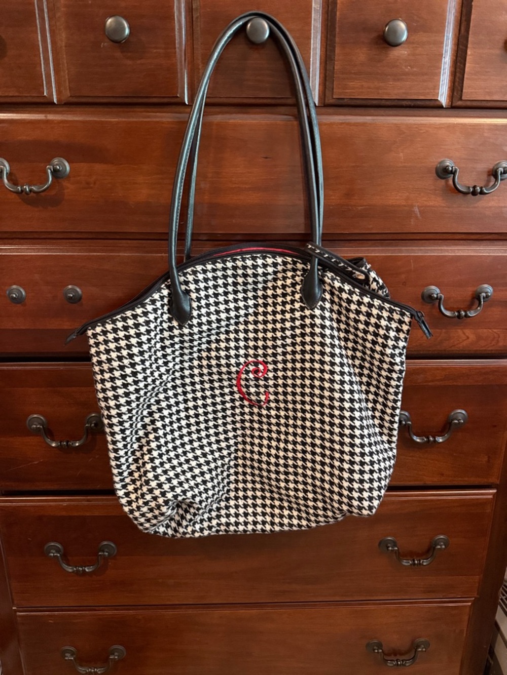 Houndstooth Tote Bag with Black Handles and monogram C